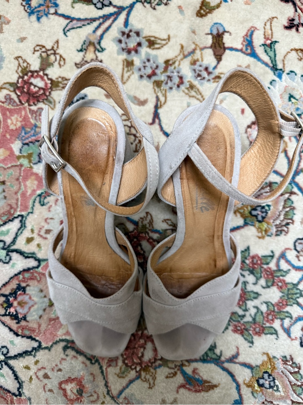 Spanish Made Grey Suede Criss-Cross Block Heel Sandals – Size 38